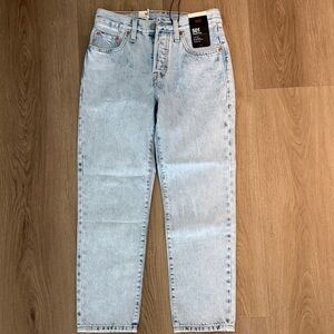 Levi's Women Straight Jeans in Light Blue